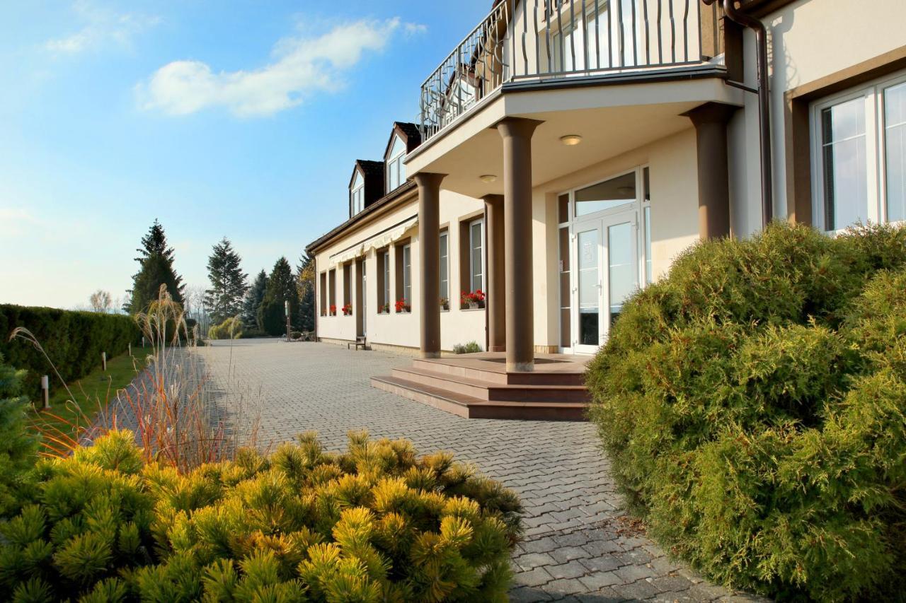 Hotel Brada Jičín Eksteriør bilde